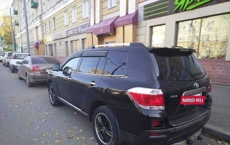 Toyota Highlander III, 2011 год, 2 280 000 рублей, 3 фотография