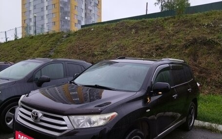 Toyota Highlander III, 2011 год, 2 280 000 рублей, 10 фотография