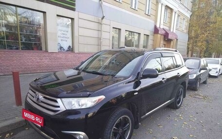 Toyota Highlander III, 2011 год, 2 280 000 рублей, 5 фотография