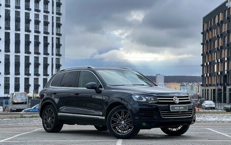 Volkswagen Touareg III, 2010 год, 2 065 000 рублей, 3 фотография