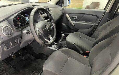 Renault Logan II, 2018 год, 770 000 рублей, 12 фотография