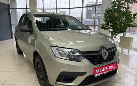 Renault Logan II, 2018 год, 770 000 рублей, 3 фотография