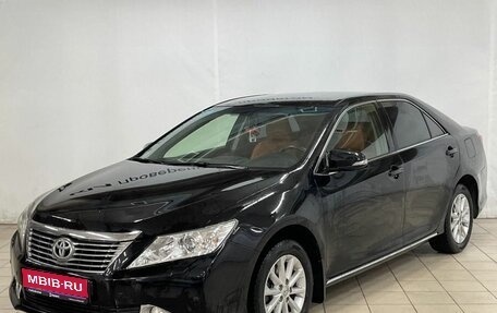 Toyota Camry, 2012 год, 1 899 900 рублей, 1 фотография