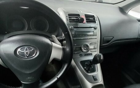 Toyota Auris II, 2009 год, 750 000 рублей, 4 фотография