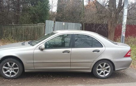 Mercedes-Benz C-Класс, 2006 год, 680 000 рублей, 6 фотография