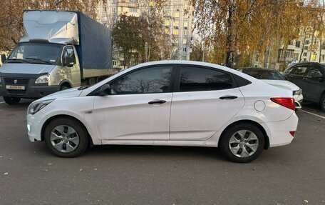 Hyundai Solaris II рестайлинг, 2015 год, 640 000 рублей, 6 фотография