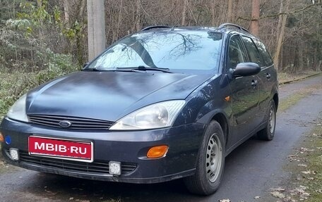 Ford Focus IV, 2001 год, 240 000 рублей, 1 фотография