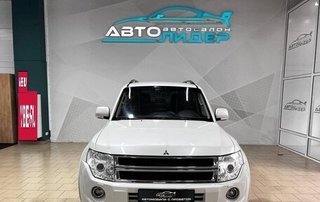 Mitsubishi Pajero IV, 2013 год, 2 329 000 рублей, 2 фотография