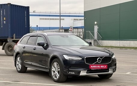 Volvo V90 Cross Country I рестайлинг, 2017 год, 3 100 000 рублей, 2 фотография