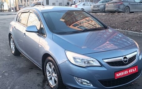 Opel Astra J, 2010 год, 749 999 рублей, 1 фотография