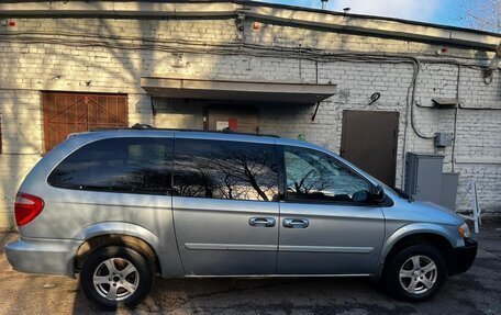 Chrysler Town & Country IV, 2004 год, 480 000 рублей, 4 фотография