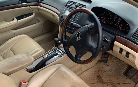 Honda Inspire IV рестайлинг, 2003 год, 780 000 рублей, 7 фотография