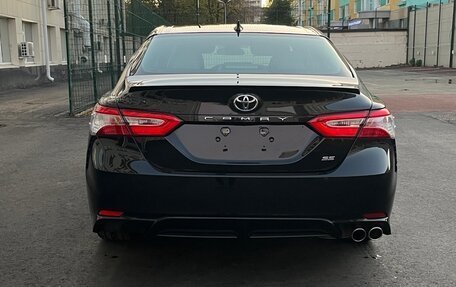 Toyota Camry, 2019 год, 2 700 000 рублей, 8 фотография