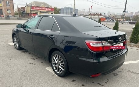 Toyota Camry, 2017 год, 2 490 000 рублей, 4 фотография