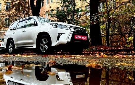 Lexus LX III, 2017 год, 9 299 000 рублей, 2 фотография