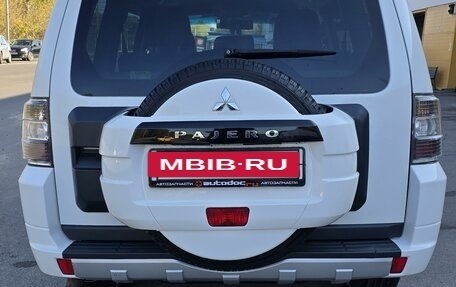 Mitsubishi Pajero IV, 2011 год, 2 650 000 рублей, 10 фотография