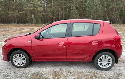 Renault Sandero II рестайлинг, 2015 год, 775 000 рублей, 1 фотография