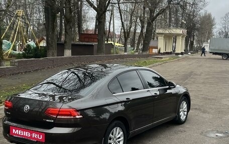 Volkswagen Passat B8 рестайлинг, 2015 год, 1 550 000 рублей, 2 фотография