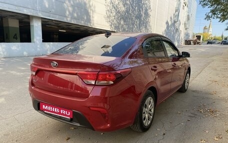 KIA Rio IV, 2018 год, 1 300 000 рублей, 4 фотография