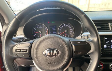 KIA Rio IV, 2018 год, 1 300 000 рублей, 16 фотография