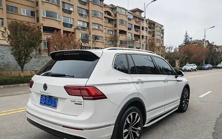 Volkswagen Tiguan II, 2021 год, 3 500 000 рублей, 5 фотография