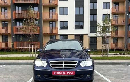 Mercedes-Benz C-Класс, 2006 год, 840 000 рублей, 3 фотография