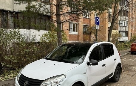 Renault Sandero I, 2013 год, 350 000 рублей, 1 фотография