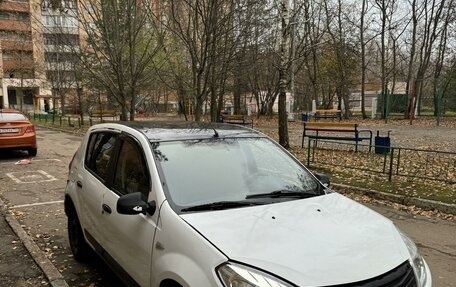 Renault Sandero I, 2013 год, 350 000 рублей, 2 фотография