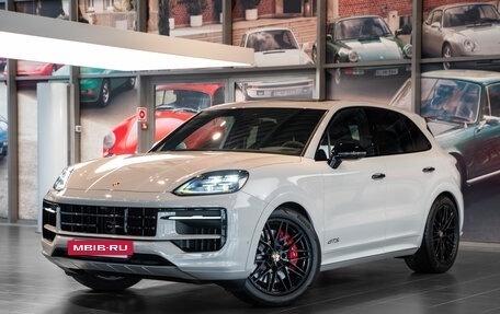 Porsche Cayenne III, 2024 год, 25 890 000 рублей, 2 фотография