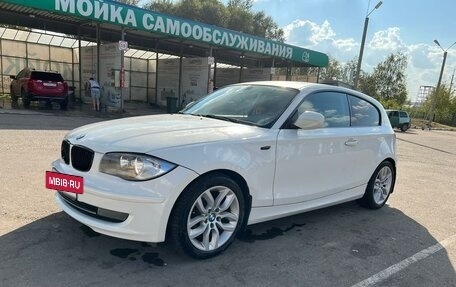 BMW 1 серия, 2010 год, 780 000 рублей, 2 фотография