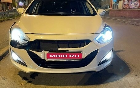 Hyundai i40 I рестайлинг, 2015 год, 1 300 000 рублей, 4 фотография