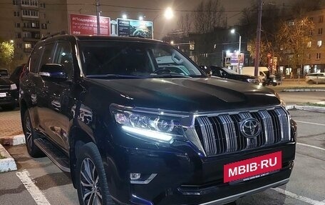 Toyota Land Cruiser Prado 150 рестайлинг 2, 2021 год, 7 980 000 рублей, 2 фотография