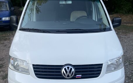 Volkswagen Transporter T5 рестайлинг, 2004 год, 1 777 777 рублей, 2 фотография