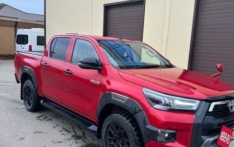 Toyota Hilux VIII, 2018 год, 4 000 000 рублей, 2 фотография