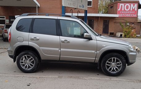 Chevrolet Niva I рестайлинг, 2012 год, 620 000 рублей, 12 фотография