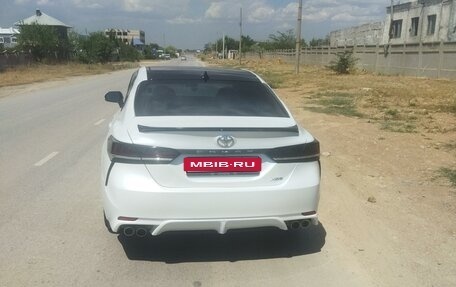 Toyota Camry, 2018 год, 2 600 000 рублей, 4 фотография