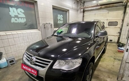 Volkswagen Touareg III, 2008 год, 1 100 000 рублей, 2 фотография