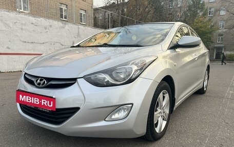 Hyundai Elantra V, 2011 год, 920 000 рублей, 3 фотография