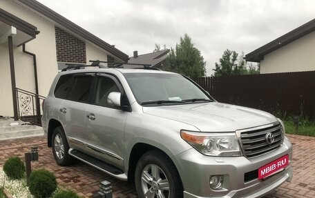 Toyota Land Cruiser 200, 2014 год, 4 750 000 рублей, 3 фотография