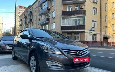 Hyundai Solaris II рестайлинг, 2014 год, 1 100 000 рублей, 2 фотография