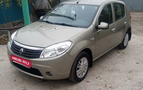 Renault Sandero I, 2014 год, 865 000 рублей, 11 фотография