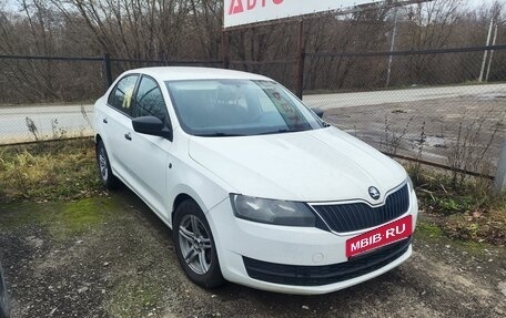 Skoda Rapid I, 2017 год, 800 000 рублей, 4 фотография