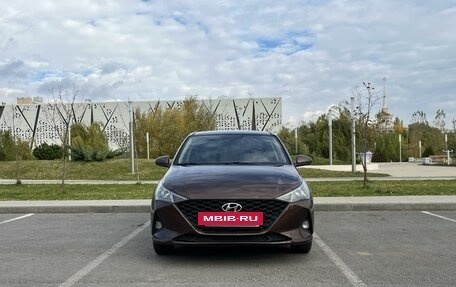 Hyundai Solaris II рестайлинг, 2021 год, 1 275 000 рублей, 2 фотография