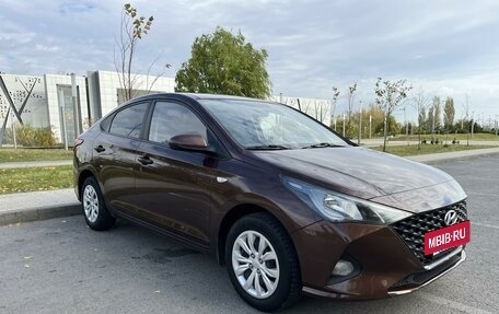 Hyundai Solaris II рестайлинг, 2021 год, 1 275 000 рублей, 9 фотография