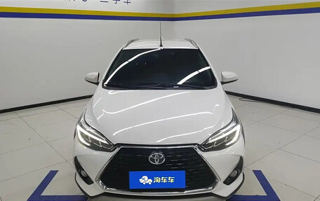 Toyota Yaris XP150 рестайлинг, 2021 год, 1 575 000 рублей, 1 фотография