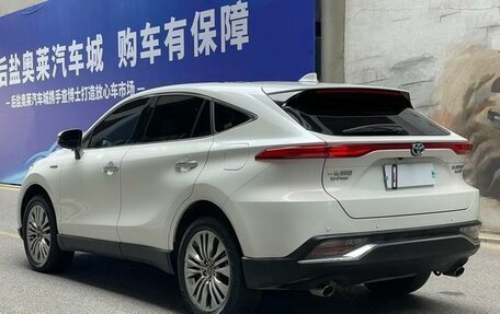 Toyota Harrier, 2022 год, 4 660 000 рублей, 6 фотография