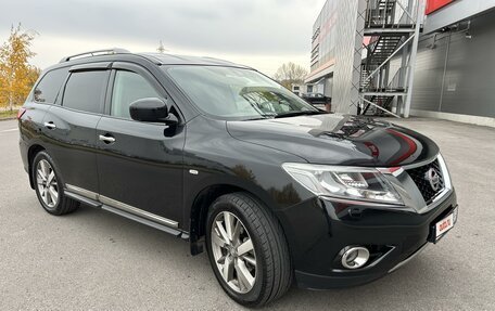 Nissan Pathfinder, 2015 год, 2 150 000 рублей, 3 фотография