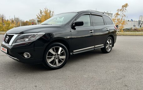 Nissan Pathfinder, 2015 год, 2 150 000 рублей, 2 фотография