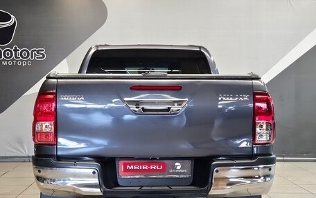 Toyota Hilux VIII, 2015 год, 3 250 000 рублей, 8 фотография