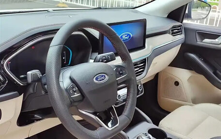 Ford Focus IV, 2022 год, 1 450 006 рублей, 8 фотография